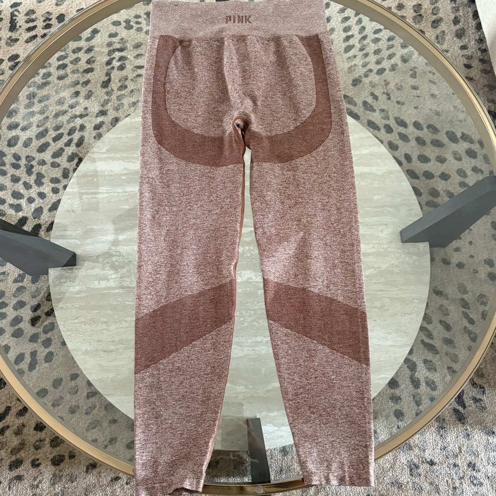Pink Victoria's Secret High-Waisted Seamless Leggings Active Yoga Size L EUC